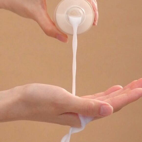 GlowOasis Milkdew Moisture Toner - Picture 6 of 11